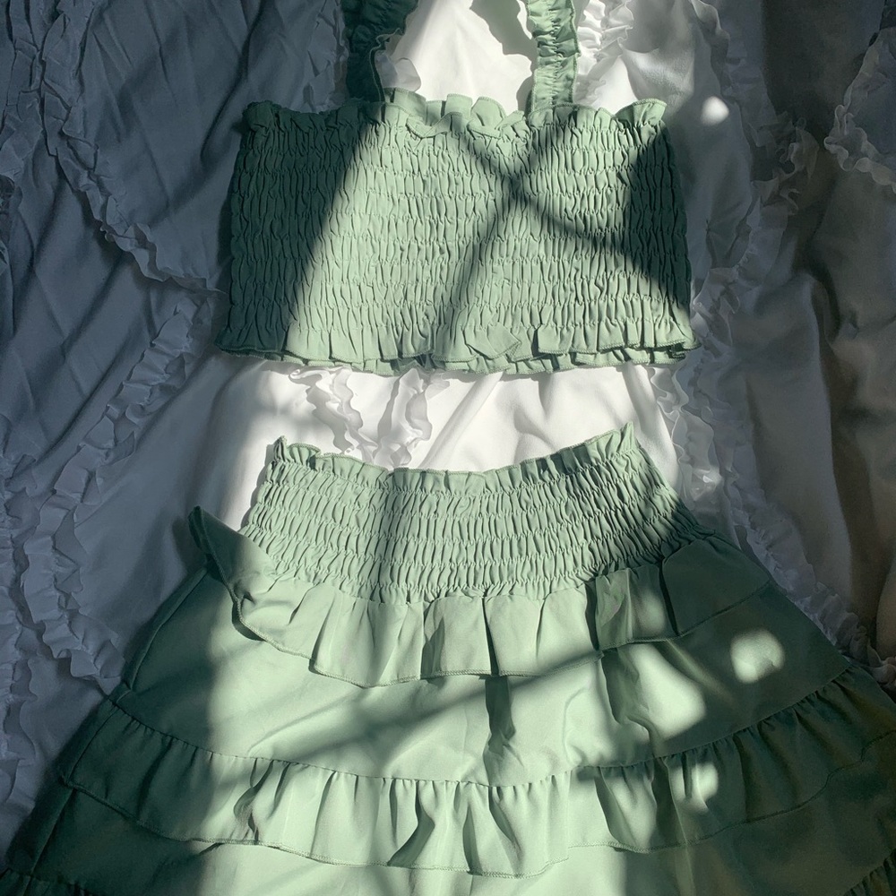Ruffled two piece set